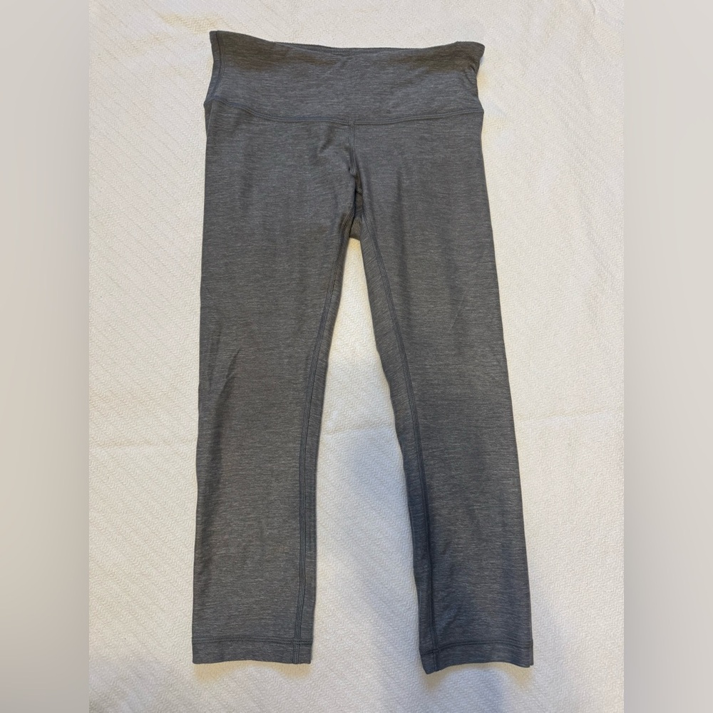 Lululemon Crop Gray Leggings, Size 4